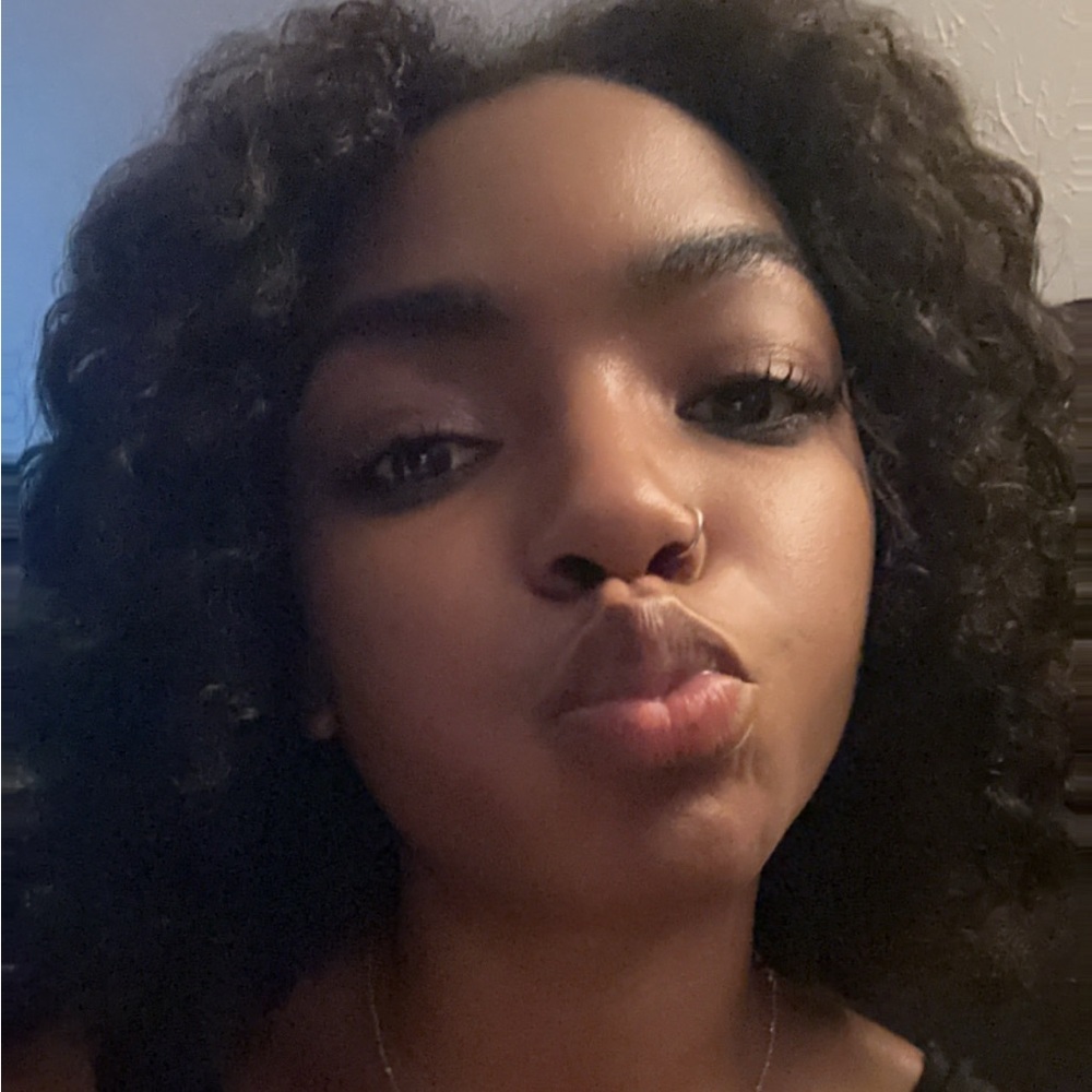 Your Posher ~ Niqniqua
